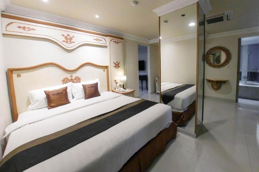 Amos Cozy Hotel Melawai Yakarta Exterior foto