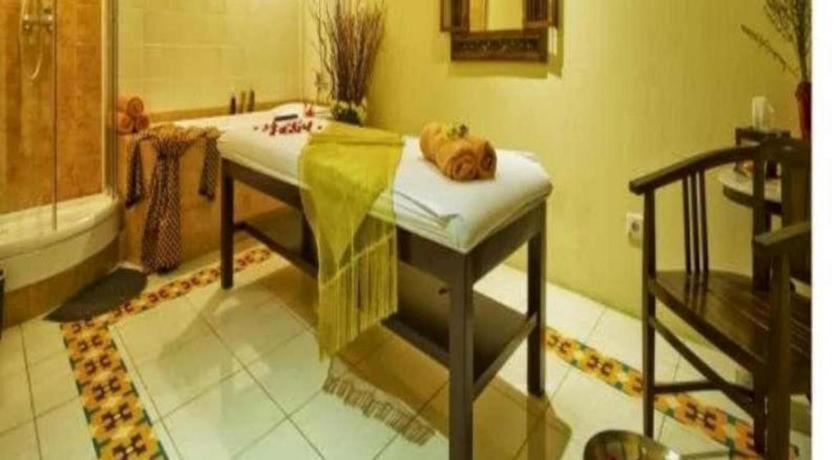 Amos Cozy Hotel Melawai Yakarta Exterior foto